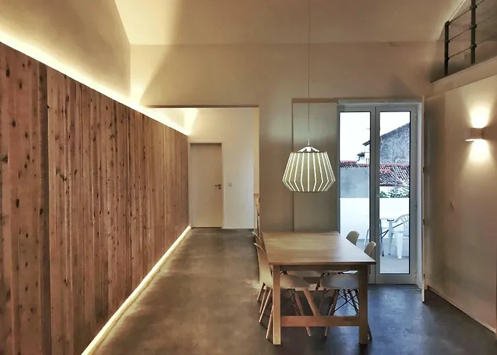 Casa Do Pisao - Cosy And Modern Two-Bedroom Townhouse